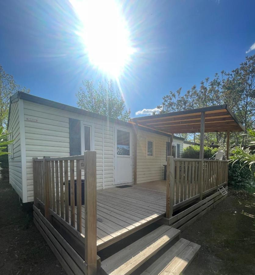 Mobil-Home Au Pied Du Luberon La Roque-d'Antheron Exteriér fotografie
