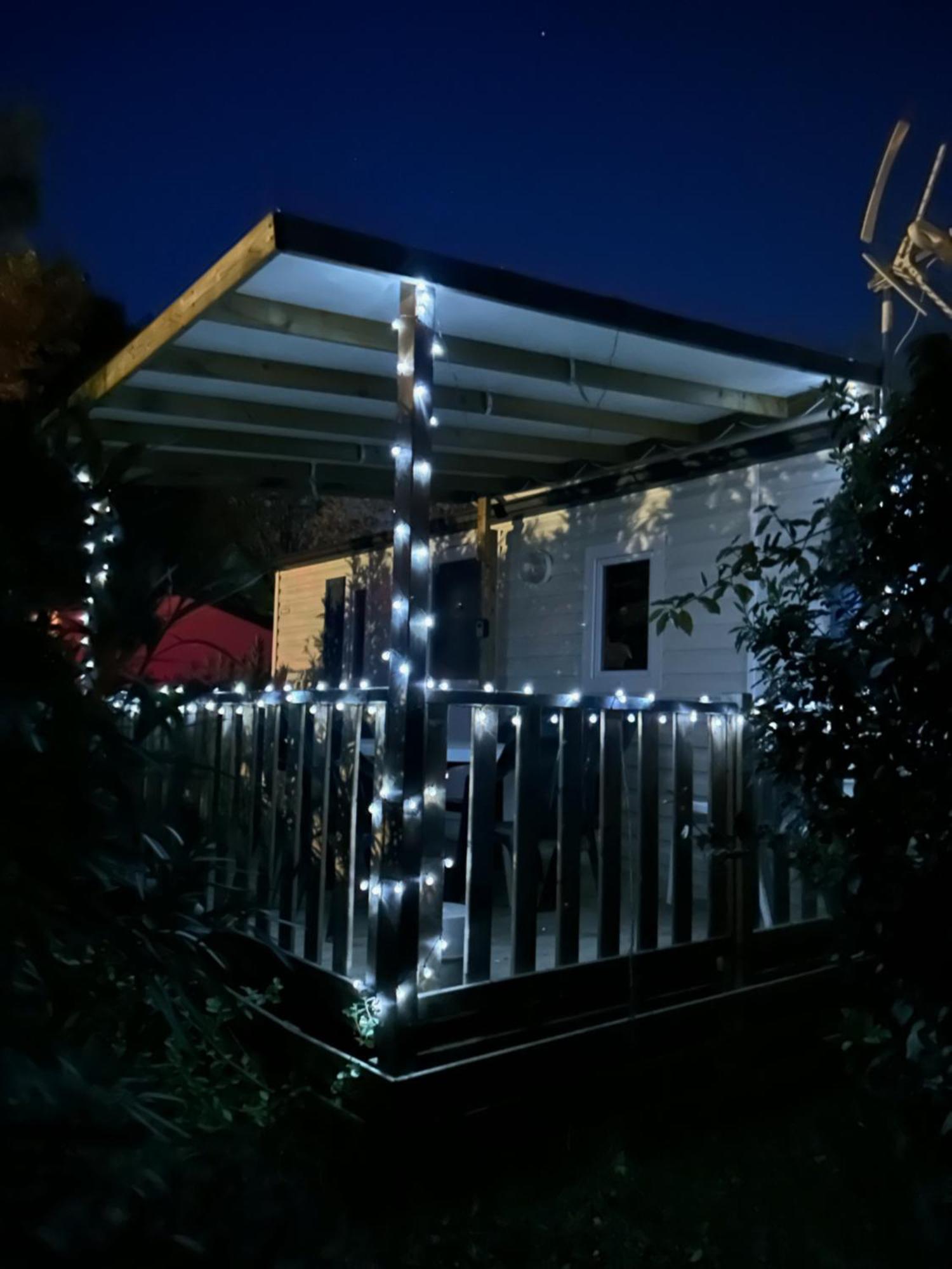 Mobil-Home Au Pied Du Luberon La Roque-d'Antheron Exteriér fotografie